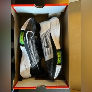 Nike Air Zoom Tempo Next% — BO